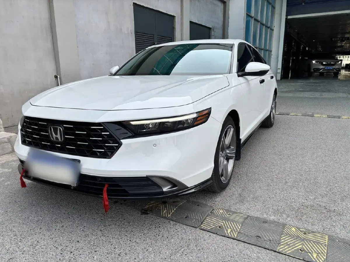 2023 Honda Accord 1.5T 192HP L4 CVT