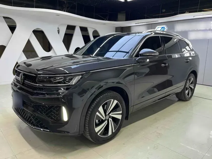 2024 Volkswagen Tavendor 2.0T 220HP L4 7DCT,autocango,china used car exporter,china ev exporter,chinese used car exporter,chinese used ev exporter