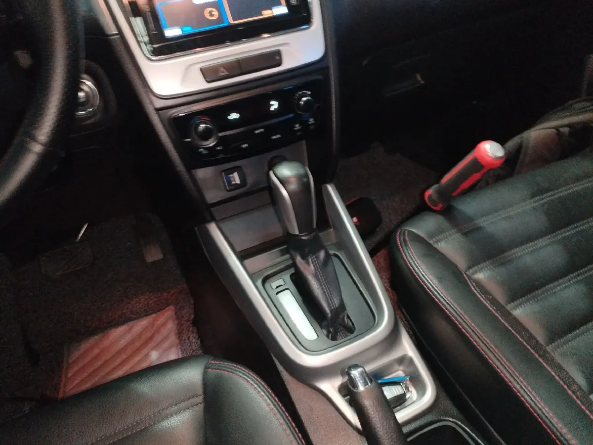 2016 Suzuki Vitara 1.4T 140HP L4 6AT,autocango,china used car exporter,china ev exporter,chinese used car exporter,chinese used ev exporter