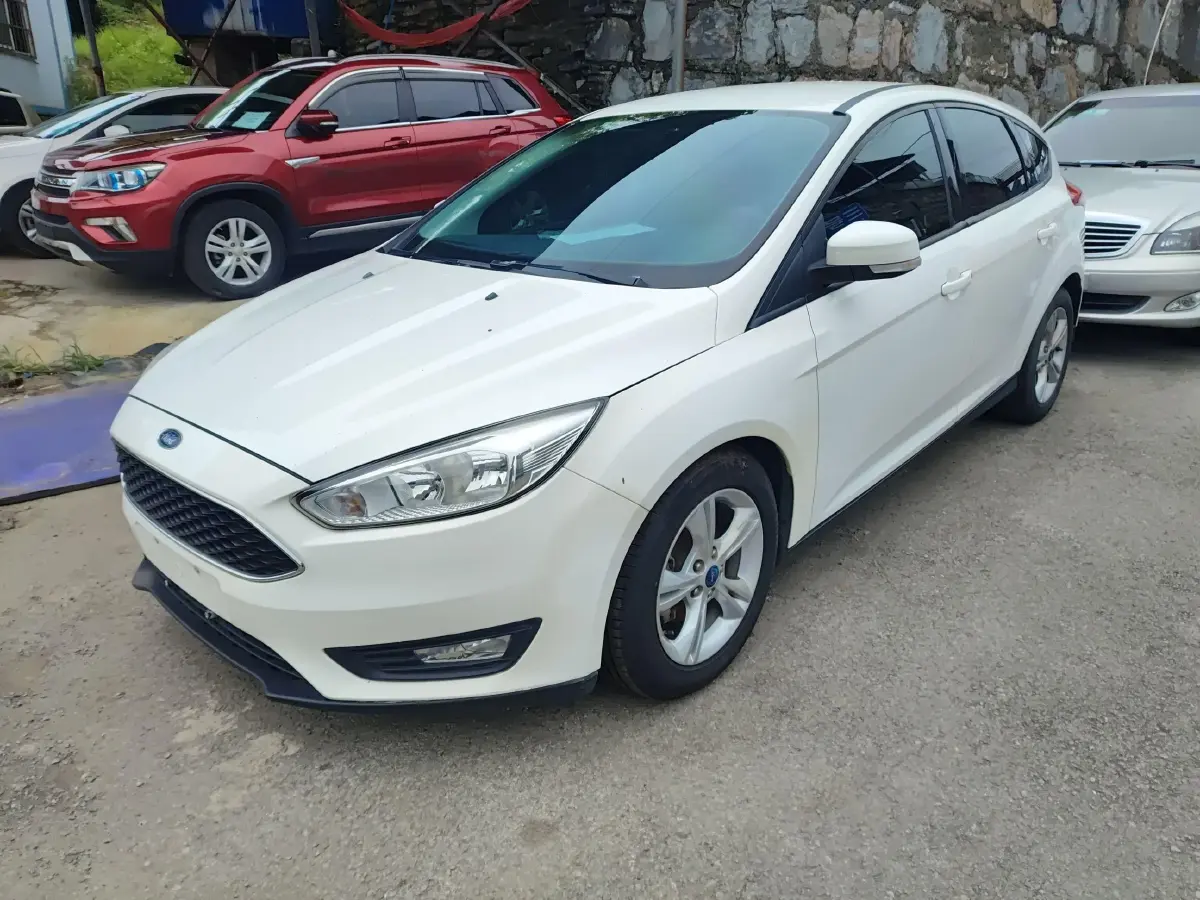 2017 Ford Focus 1.6L 125HP L4 6DCT