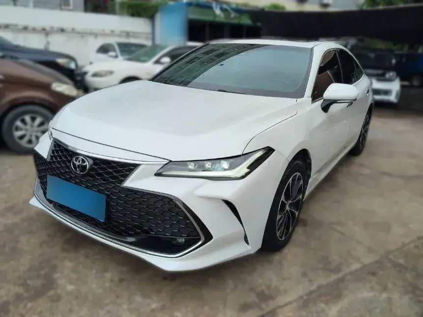 2022 Toyota Avalon 2.5L 209HP L4 8AT