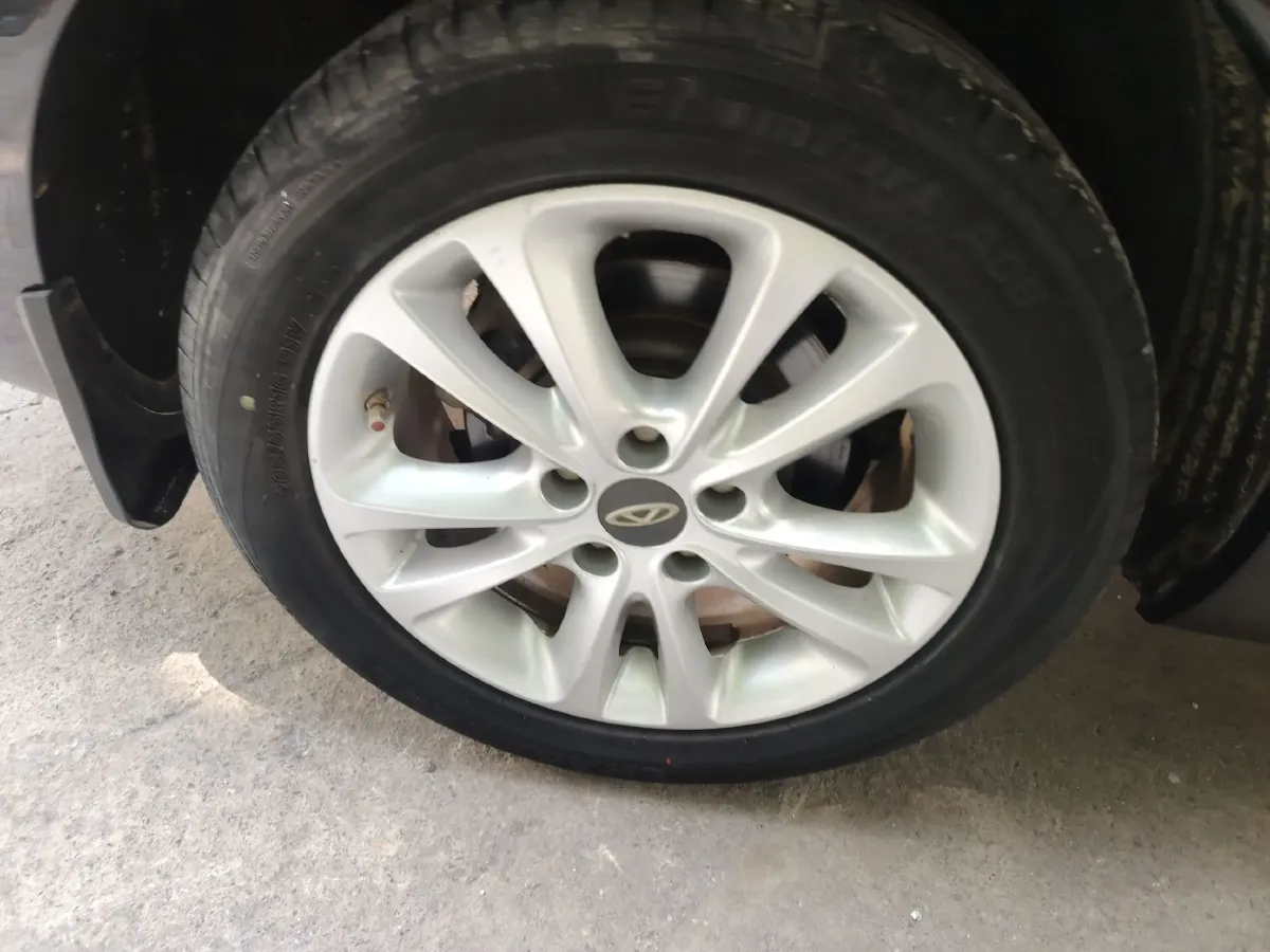 2015 Chery Arrizo 7 1.6L 126HP L4 5MT,autocango,china used car exporter,china ev exporter,chinese used car exporter,chinese used ev exporter