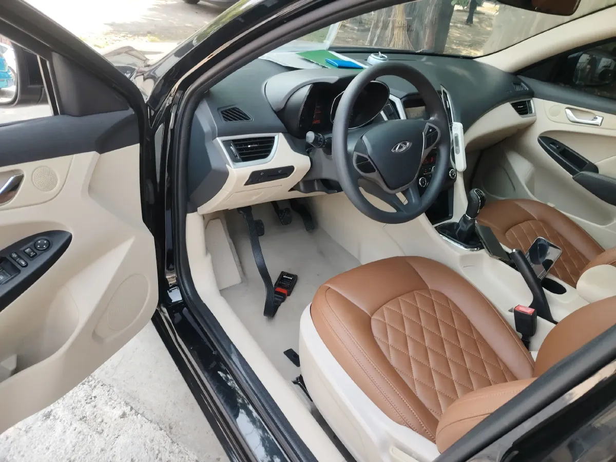 2015 Chery Arrizo 7 1.6L 126HP L4 5MT,autocango,china used car exporter,china ev exporter,chinese used car exporter,chinese used ev exporter