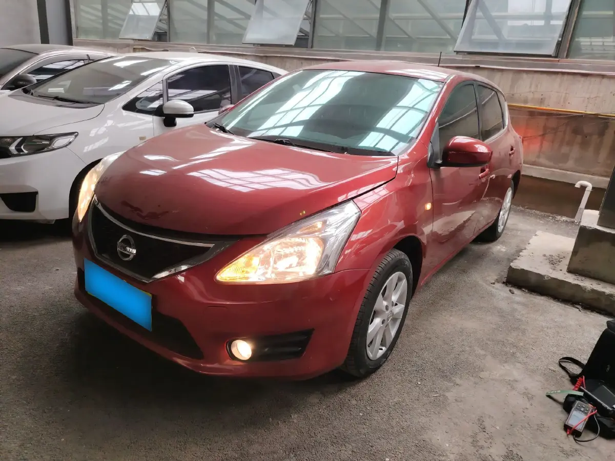 2011 Nissan Tiida 1.6L 126HP L4 CVT