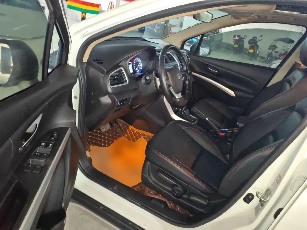 2015 Suzuki S-cross 1.6L 122HP L4 CVT,autocango,china used car exporter,china ev exporter,chinese used car exporter,chinese used ev exporter