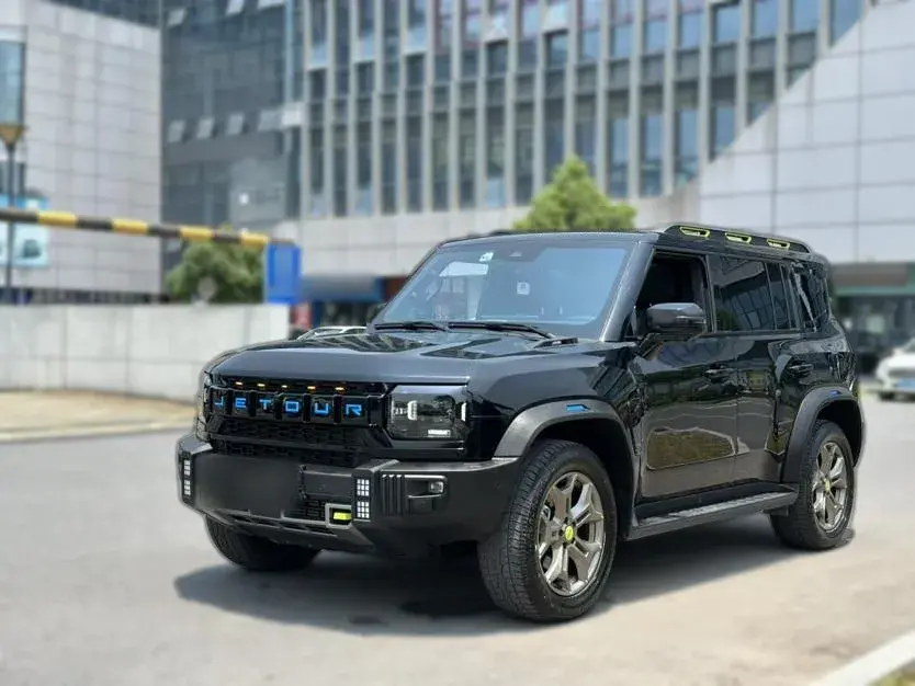 2023 Jetour Traveller 2.0T 254HP L4 8AT