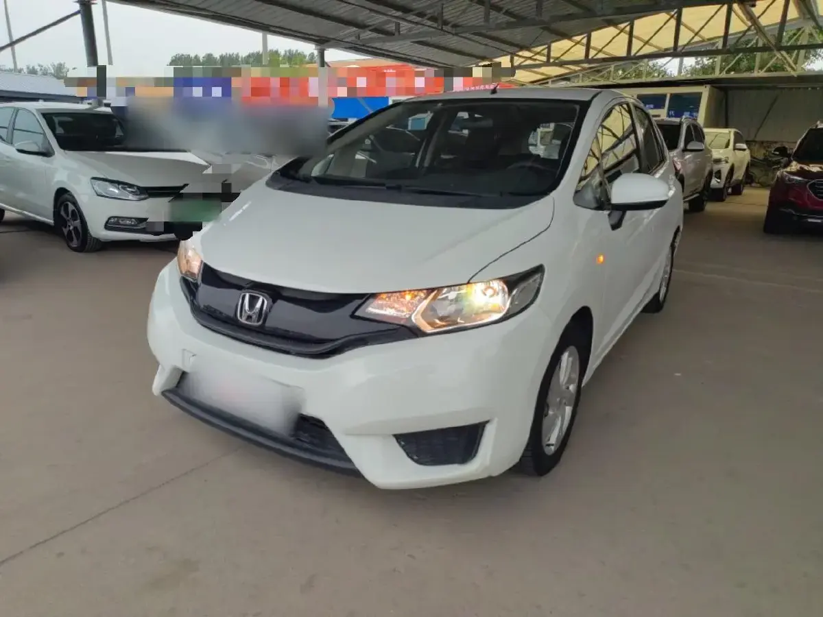 2016 Honda Fit 1.5L 131HP L4 CVT