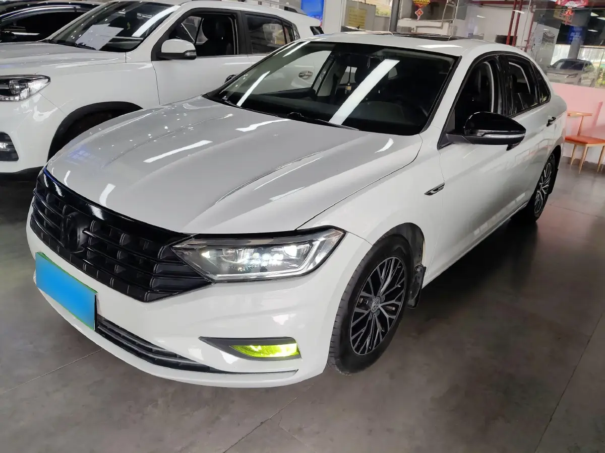 2020 Volkswagen Sagitar 1.4T 150HP L4 7DCT