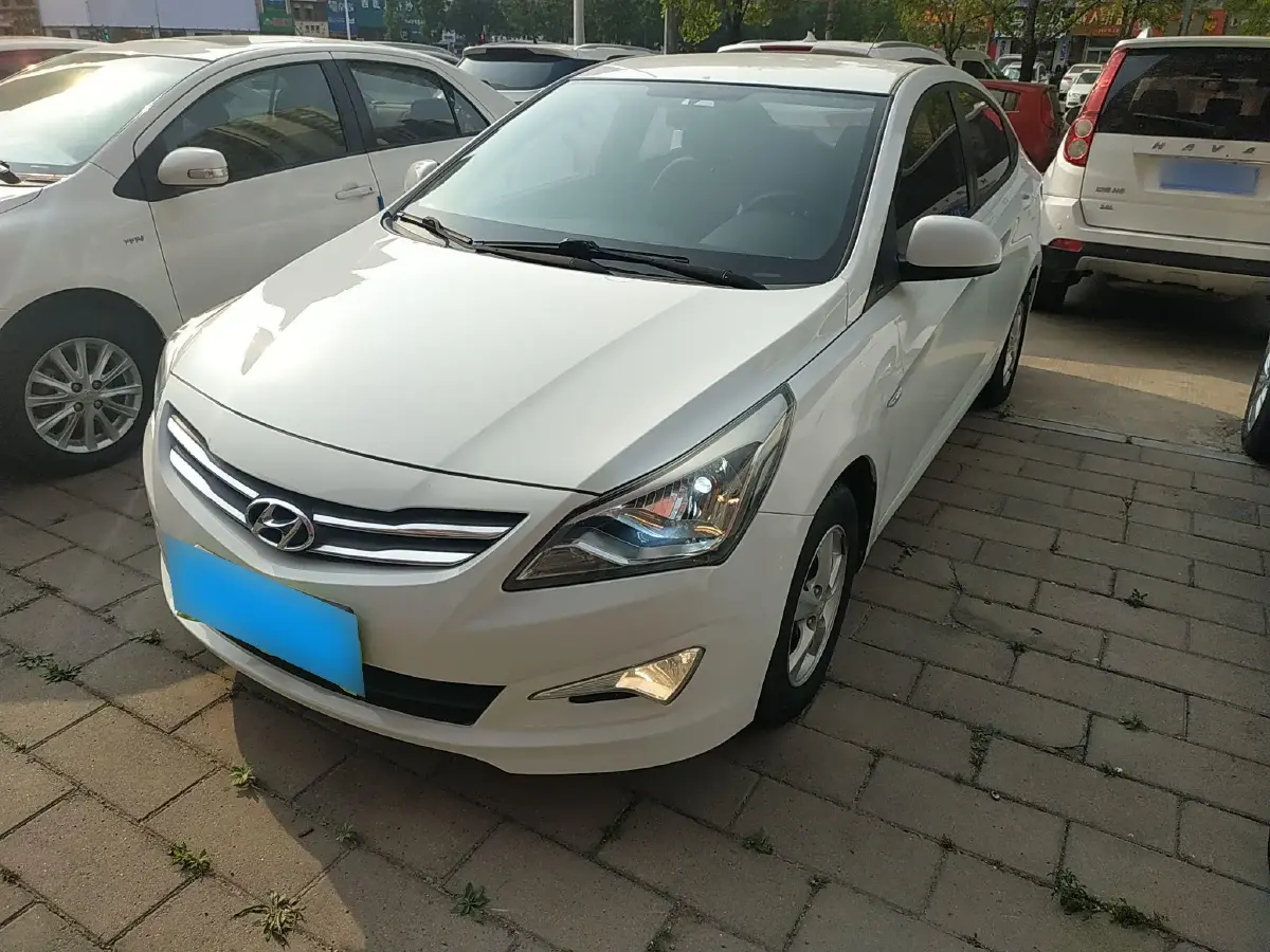 2014 Hyundai Reina 1.4L 107HP L4 4AT