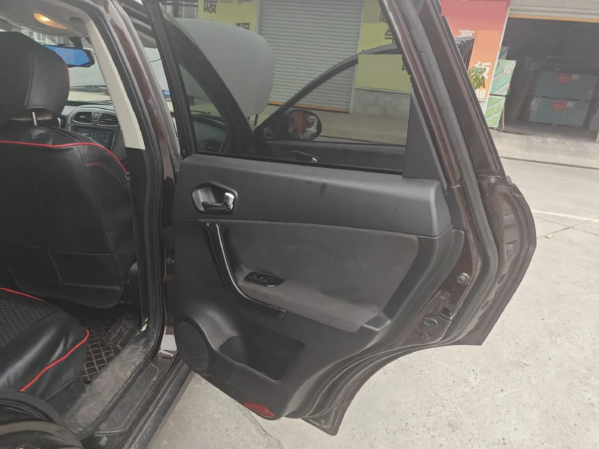 2014 GAC Trumpchi GS5 2.0L 147HP L4 5AT,autocango,china used car exporter,china ev exporter,chinese used car exporter,chinese used ev exporter