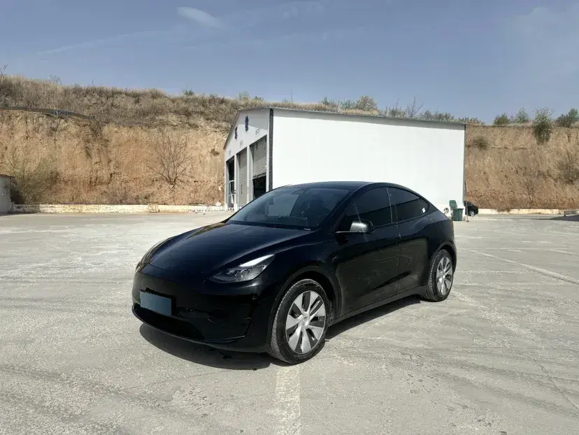 2022 Tesla Model Y BEV 60KWH