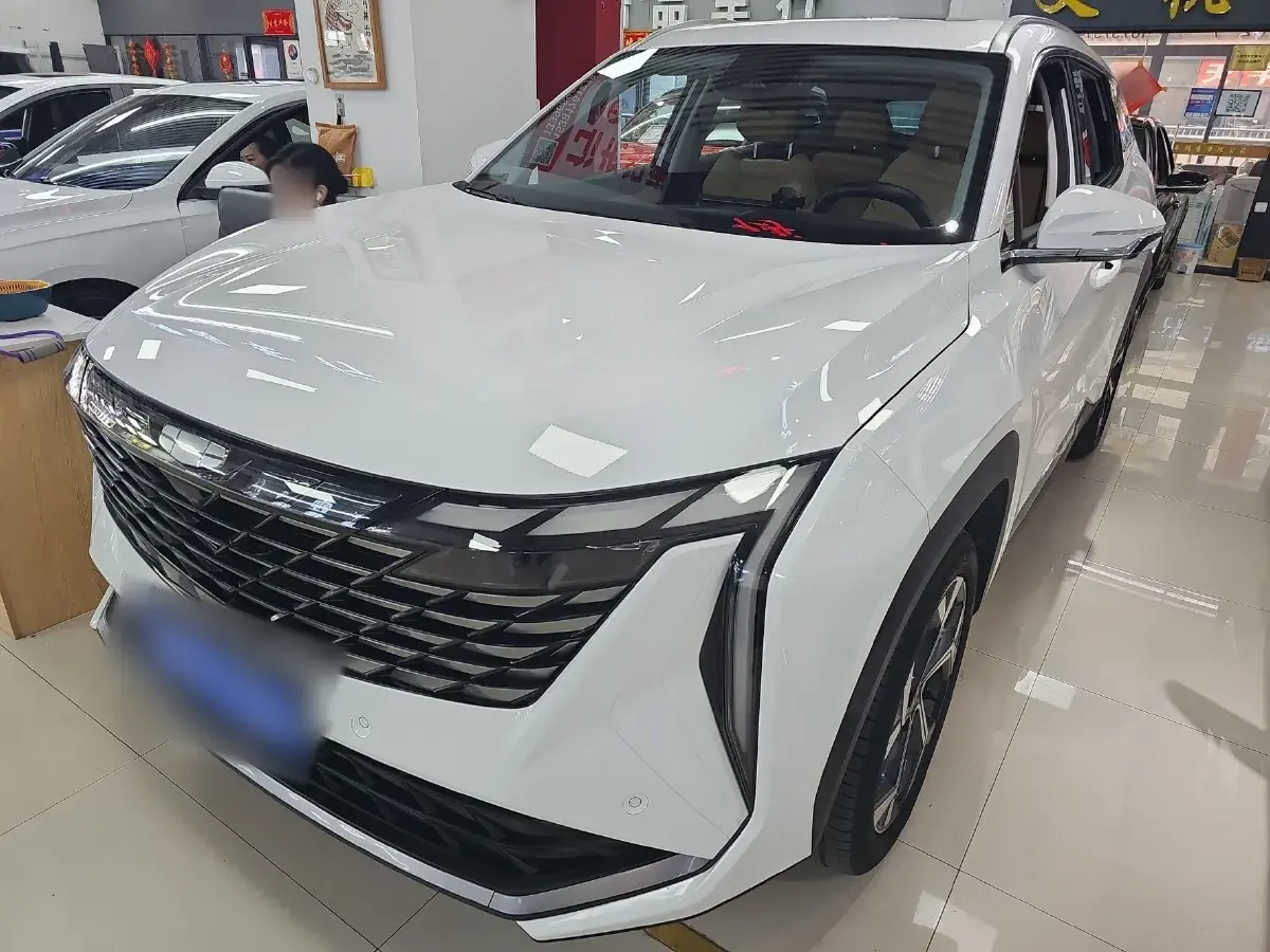 2023 Geely StarRay 1.5T 181HP L4 7DCT