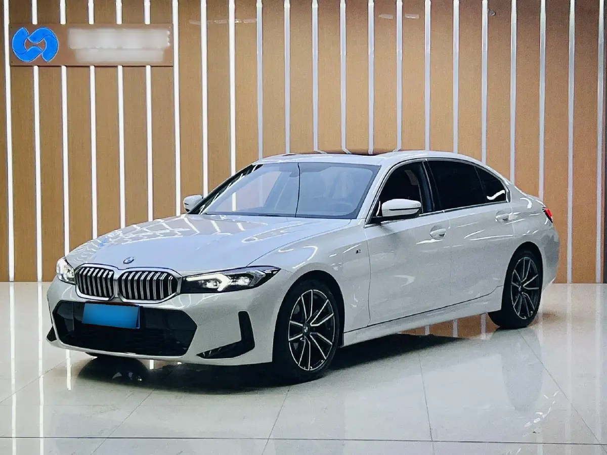 2024 BMW 3 Series 2.0T 156HP L4 8AT