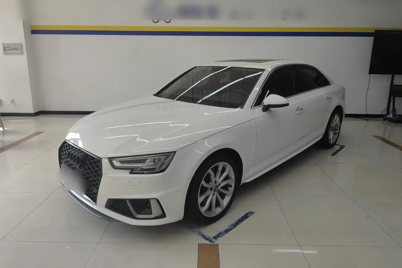 2019 Audi A4L 2.0T 190HP L4 7DCT