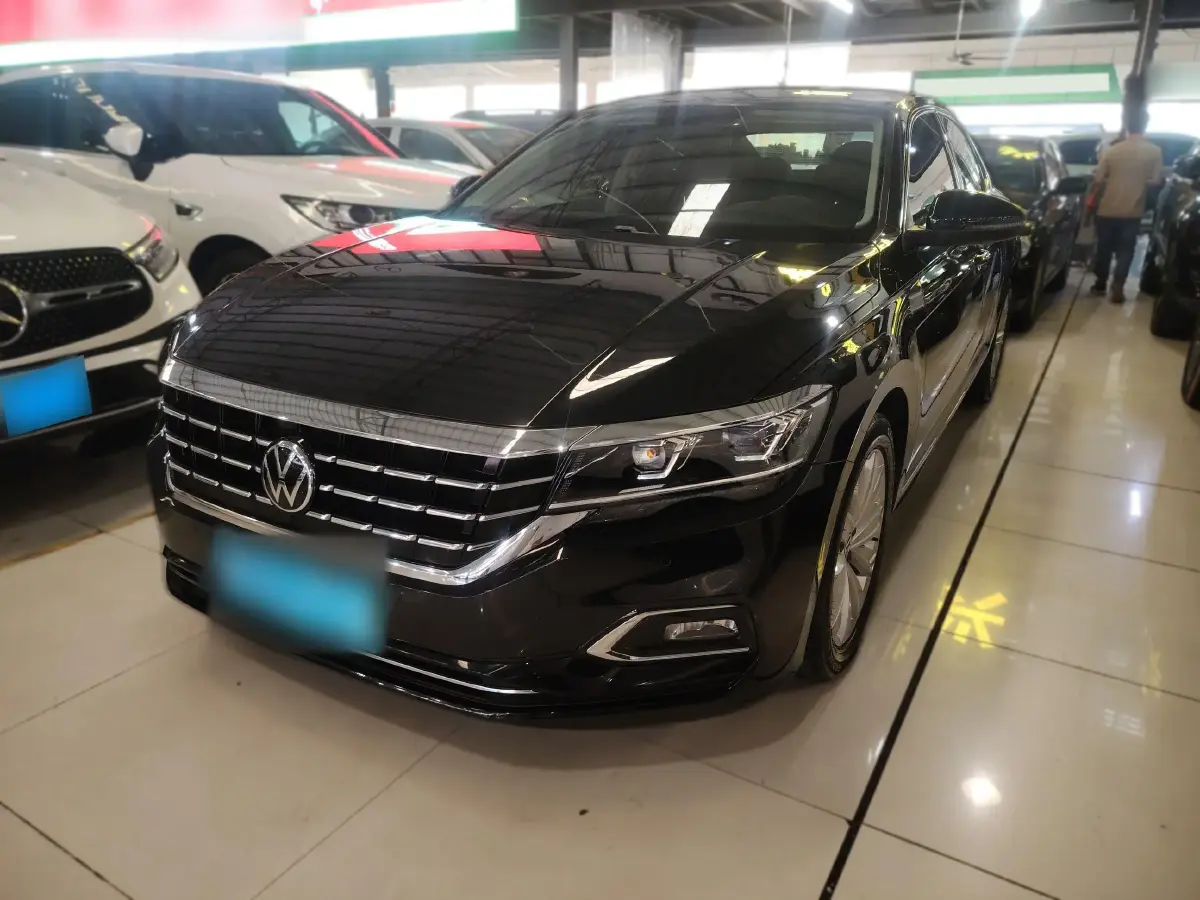 2019 Volkswagen Passat 2.0T 186HP L4 7DCT