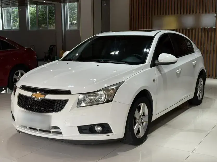 2013 Chevrolet Cruze 1.6L 121HP L4 6AT