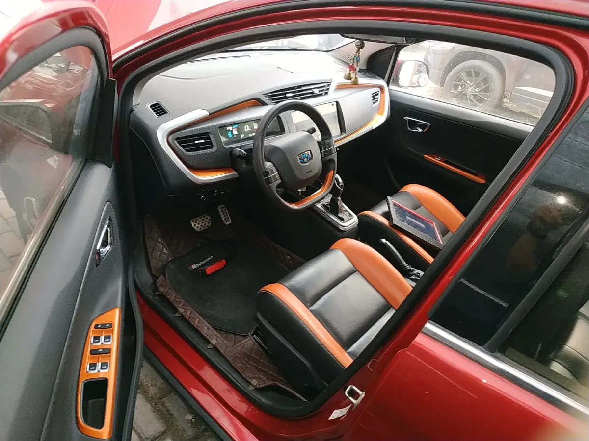 2017 Geely Vision X1 1.3L 88HP L4 4AT,autocango,china used car exporter,china ev exporter,chinese used car exporter,chinese used ev exporter