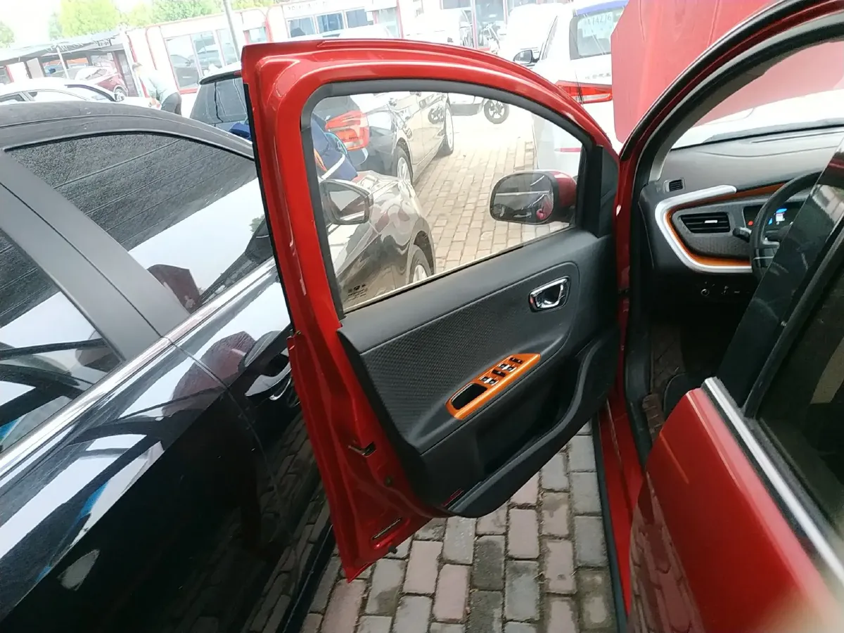 2017 Geely Vision X1 1.3L 88HP L4 4AT,autocango,china used car exporter,china ev exporter,chinese used car exporter,chinese used ev exporter