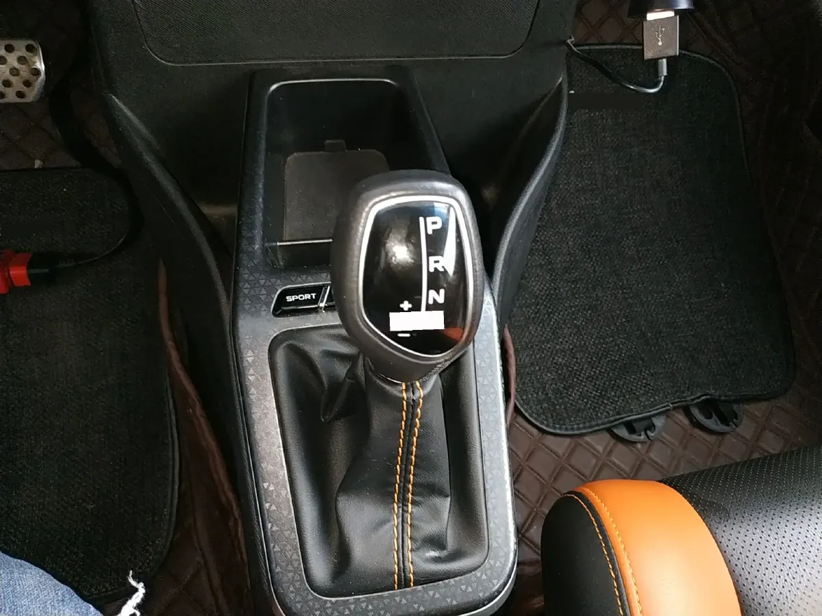 2017 Geely Vision X1 1.3L 88HP L4 4AT,autocango,china used car exporter,china ev exporter,chinese used car exporter,chinese used ev exporter