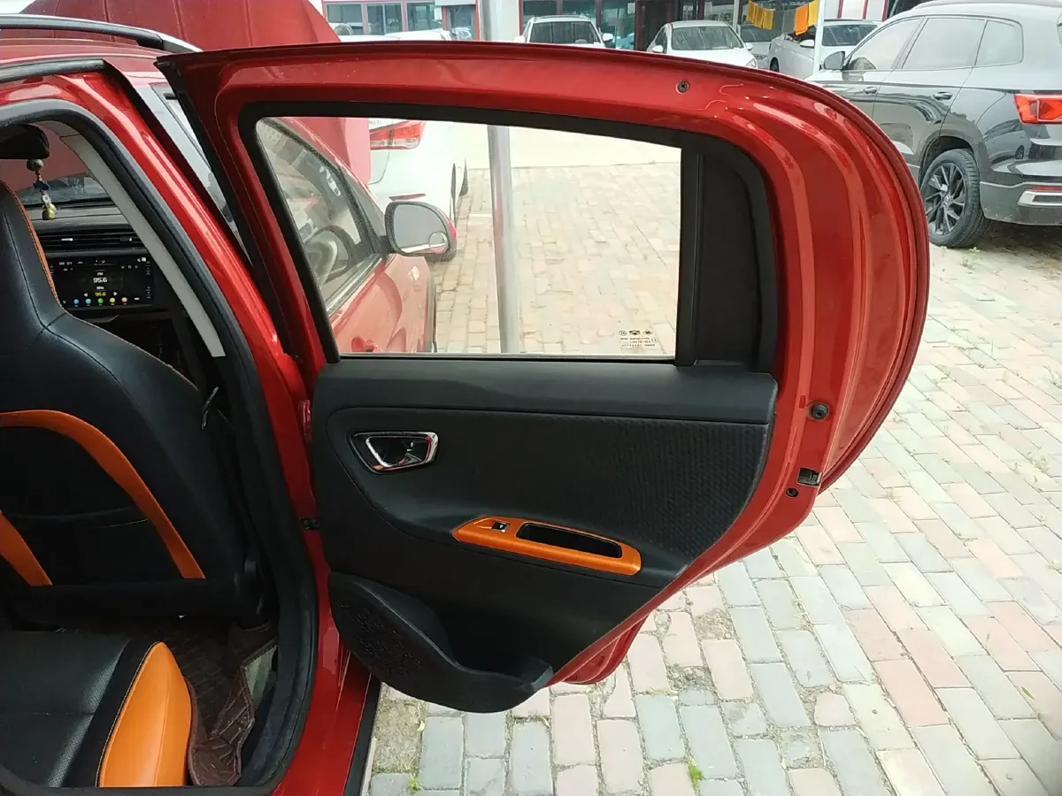 2017 Geely Vision X1 1.3L 88HP L4 4AT,autocango,china used car exporter,china ev exporter,chinese used car exporter,chinese used ev exporter