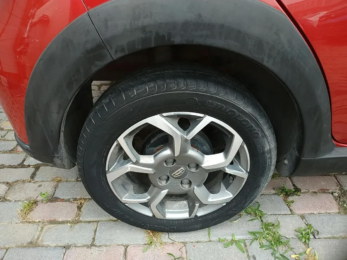 2017 Geely Vision X1 1.3L 88HP L4 4AT,autocango,china used car exporter,china ev exporter,chinese used car exporter,chinese used ev exporter