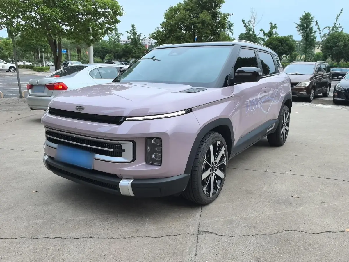 2025 Geely ICON 1.5T 181HP L4 7DCT