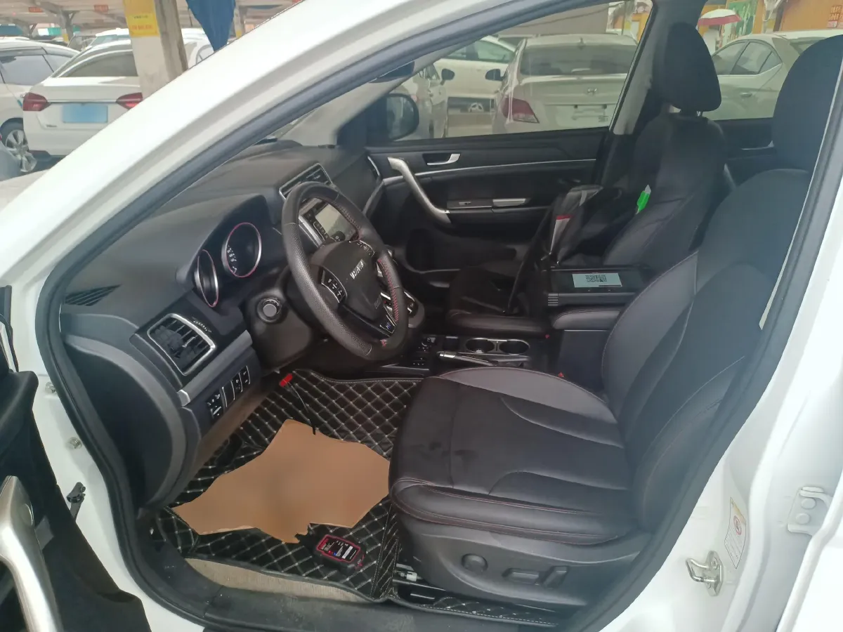 2017 Haval H6 1.5T 150HP L4 6AT,autocango,china used car exporter,china ev exporter,chinese used car exporter,chinese used ev exporter