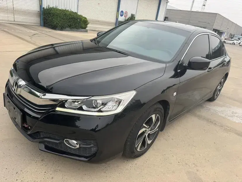 2016 Honda Accord 2.0L 155HP L4 CVT