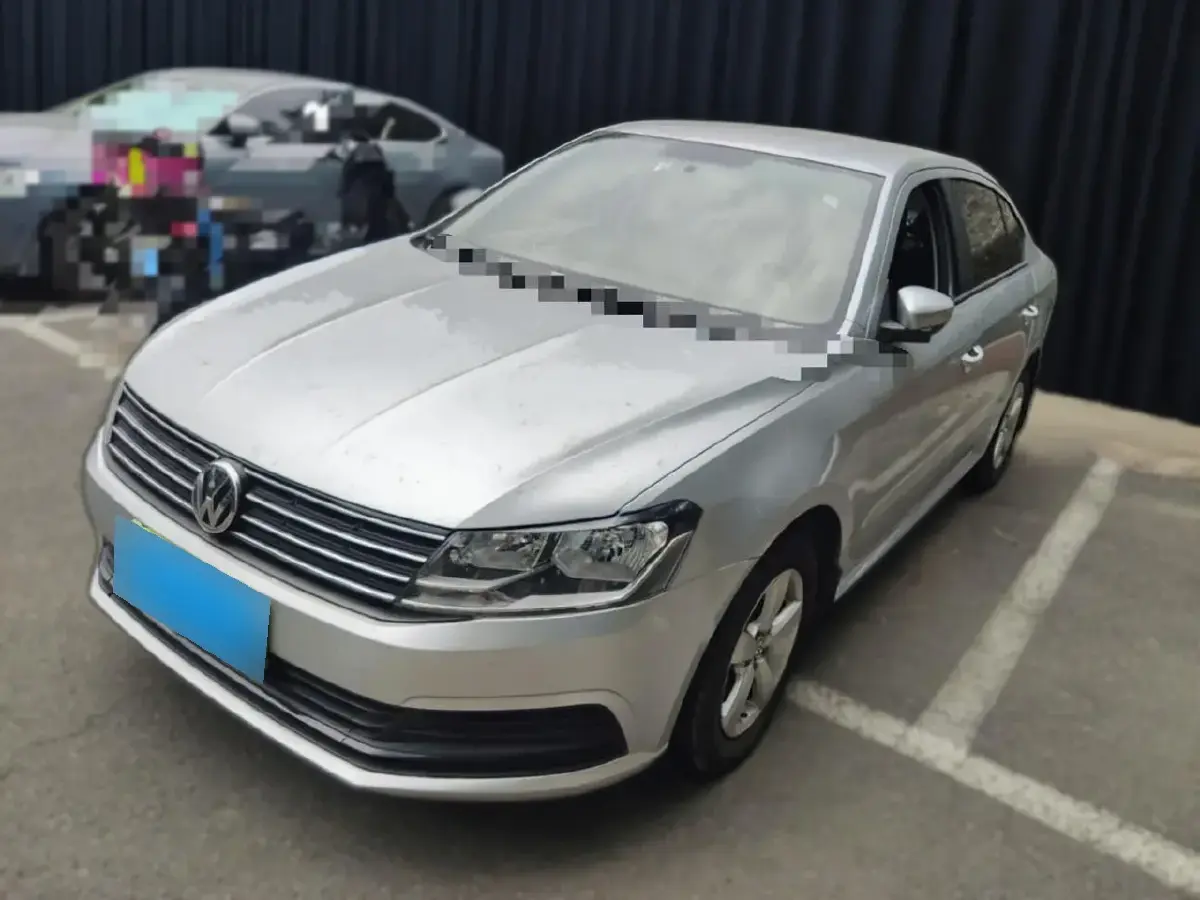 2015 Volkswagen Lavida 1.6L 110HP L4 6AT