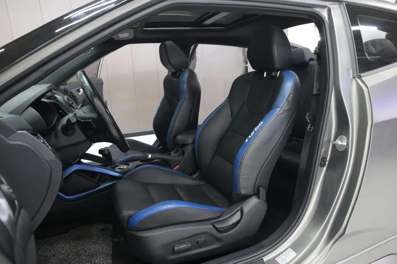 2015 Hyundai Veloster 1.6T 204HP L4 7DCT,autocango,china used car exporter,china ev exporter,chinese used car exporter,chinese used ev exporter