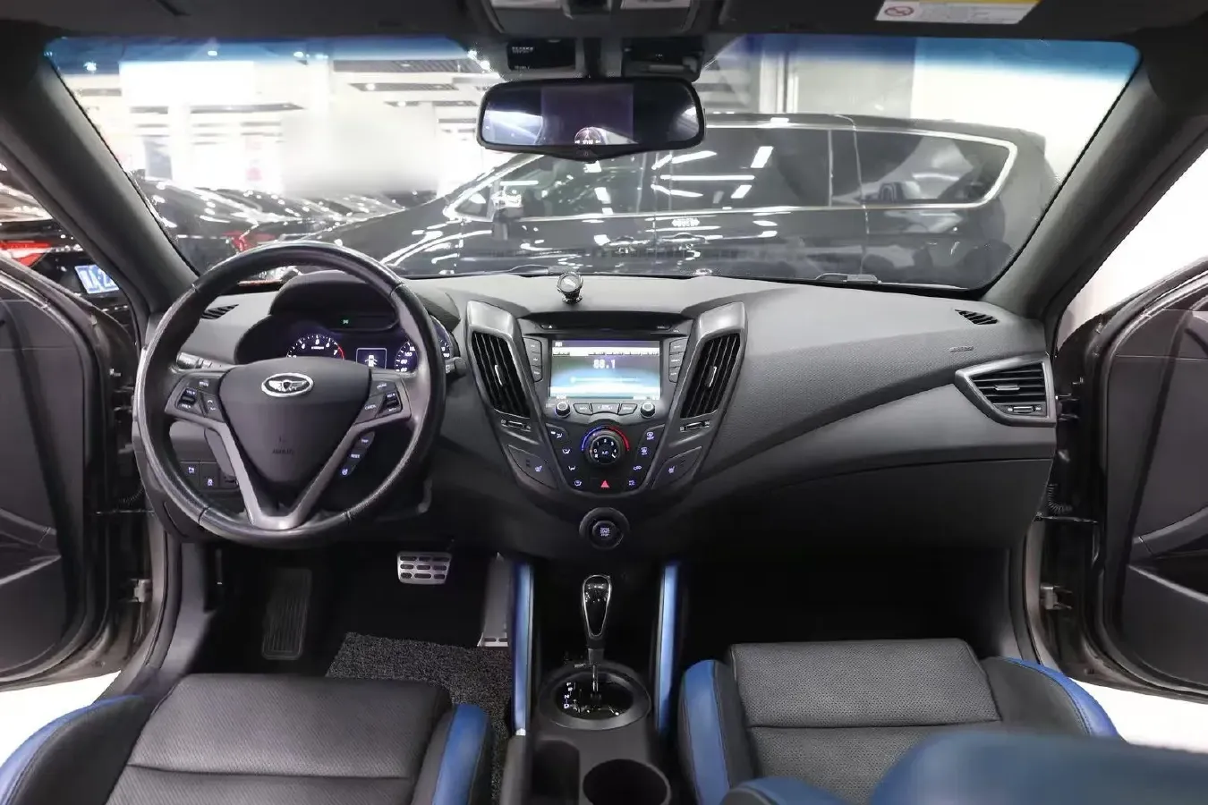 2015 Hyundai Veloster 1.6T 204HP L4 7DCT,autocango,china used car exporter,china ev exporter,chinese used car exporter,chinese used ev exporter