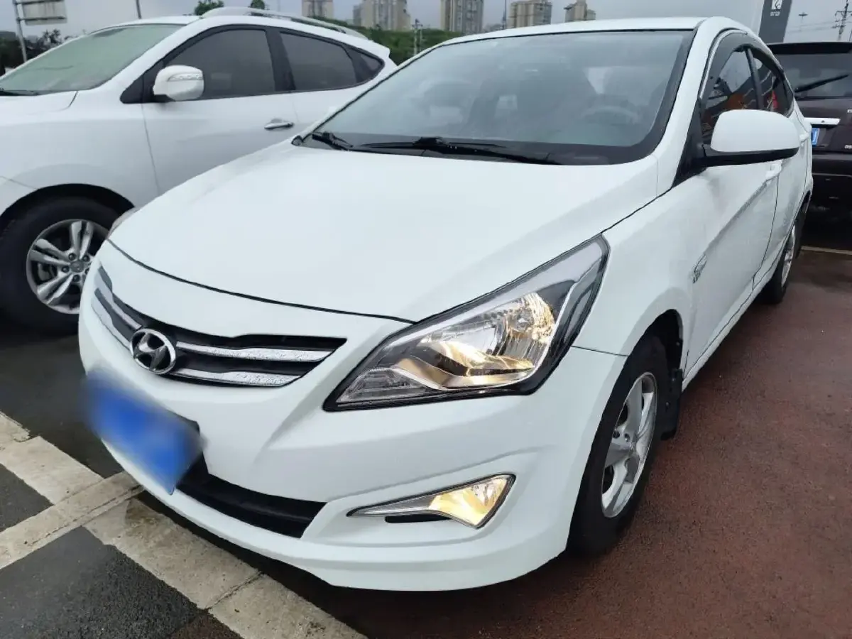 2016 Hyundai Reina 1.4L 107HP L4 4AT