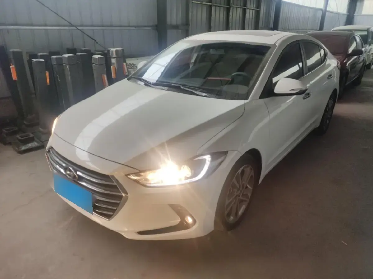 2018 Hyundai Elantra 1.6L 130HP L4 6AT