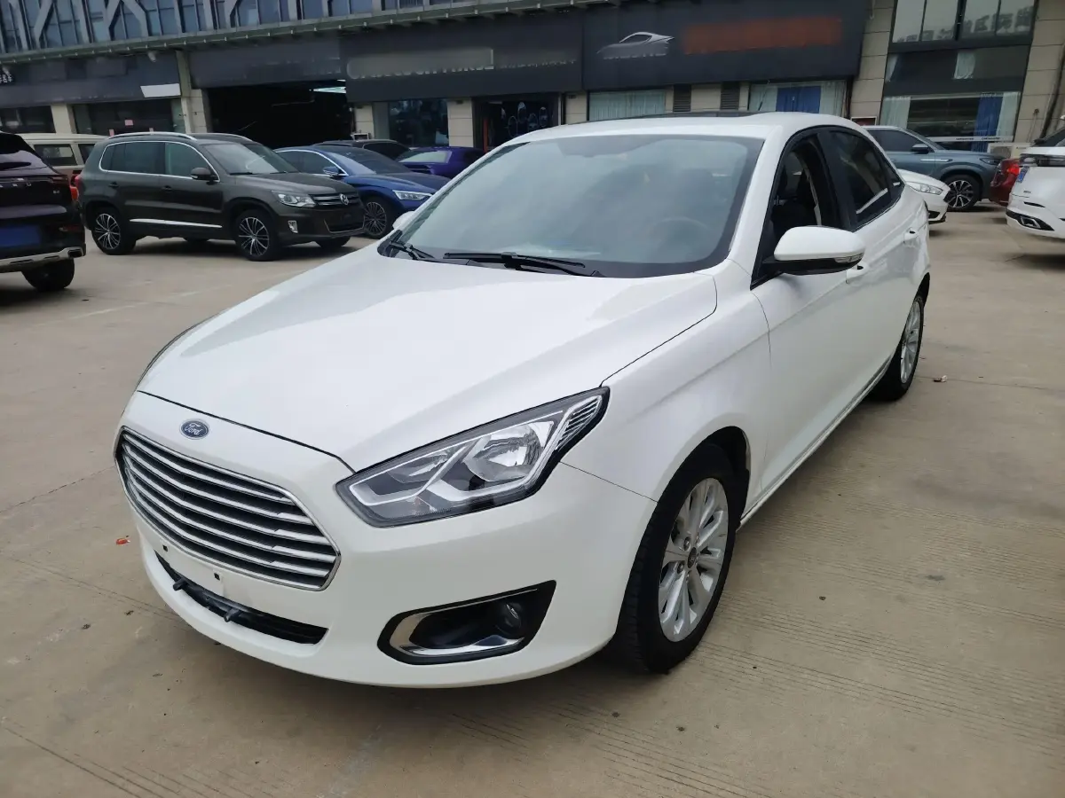 2017 Ford Escort 1.5L 113HP L4 6AT