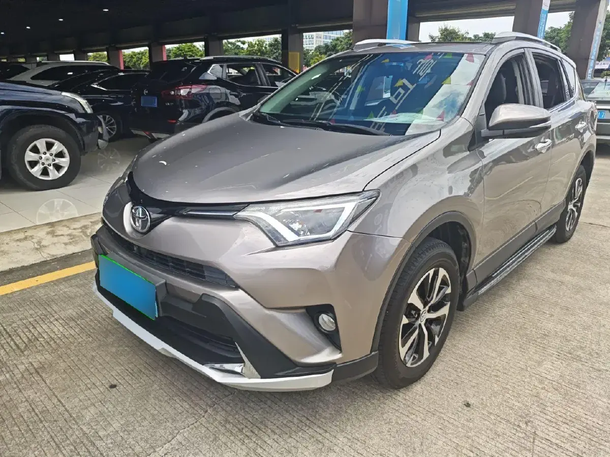 2016 Toyota RAV4 2.0L 151HP L4 CVT