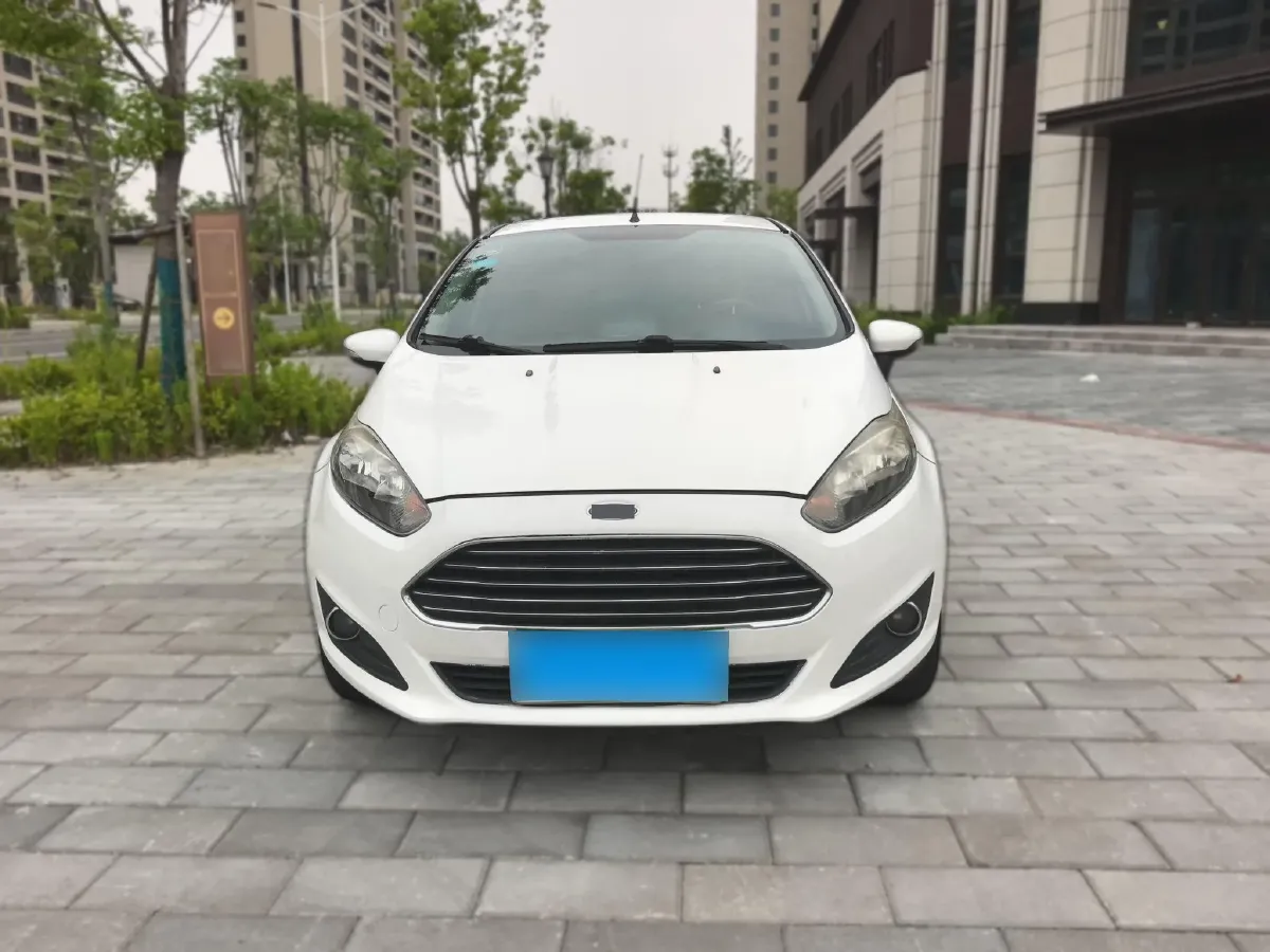 2013 Ford Fiesta 1.5L 110HP L4 6DCT,autocango,china used car exporter,china ev exporter,chinese used car exporter,chinese used ev exporter
