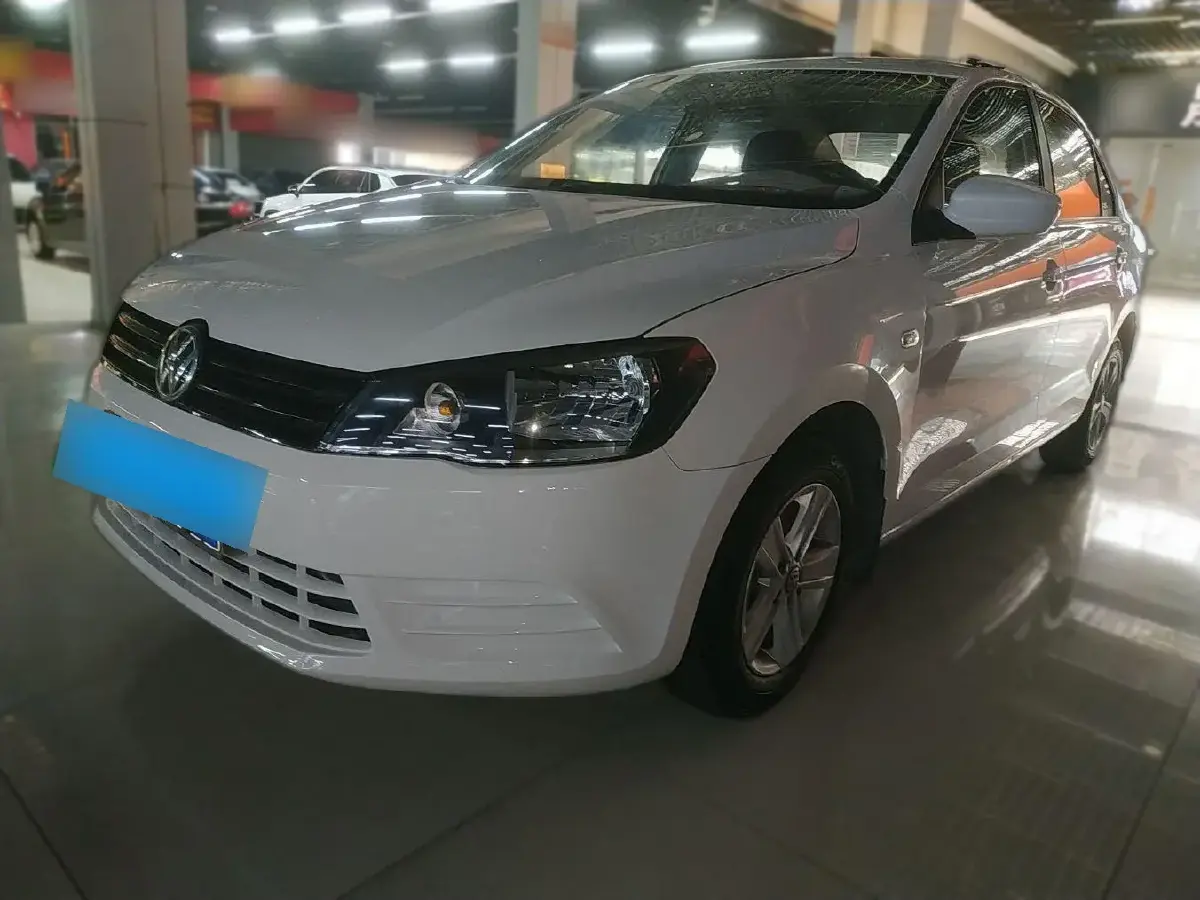 2013 Volkswagen Jetta 1.6L 110HP L4 5MT