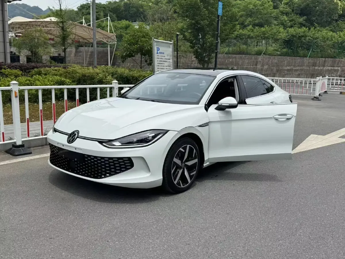 2024 Volkswagen Lamando 1.4T 150HP L4 7DCT