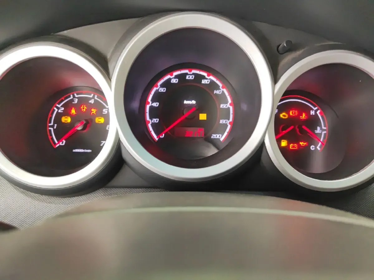 2014 ChangAn CX20 1.4L 101HP L4 5MT,autocango,china used car exporter,china ev exporter,chinese used car exporter,chinese used ev exporter