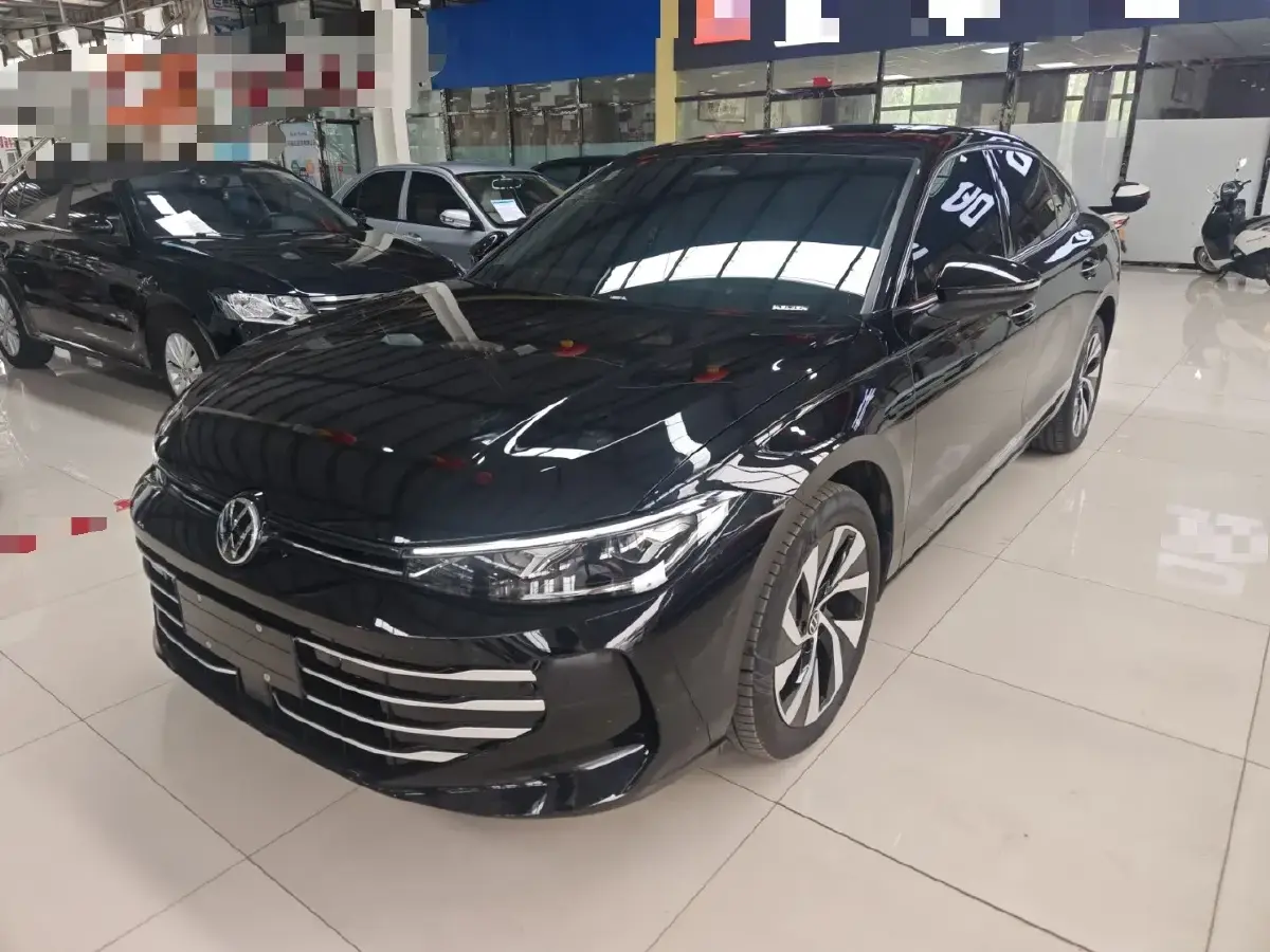 2025 Volkswagen Passat 2.0T 220HP L4 7DCT