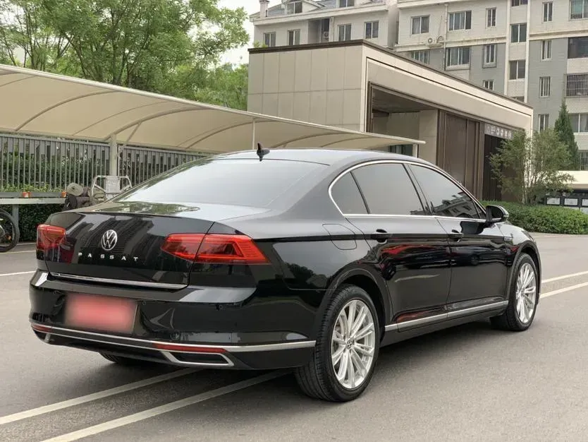 2022 Volkswagen Magotan GTE 1.4T 150HP L4 6DCT PHEV 13KWH,autocango,china used car exporter,china ev exporter,chinese used car exporter,chinese used ev exporter