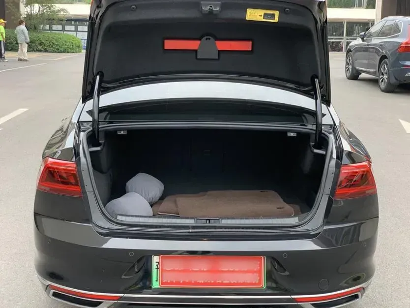 2022 Volkswagen Magotan GTE 1.4T 150HP L4 6DCT PHEV 13KWH,autocango,china used car exporter,china ev exporter,chinese used car exporter,chinese used ev exporter