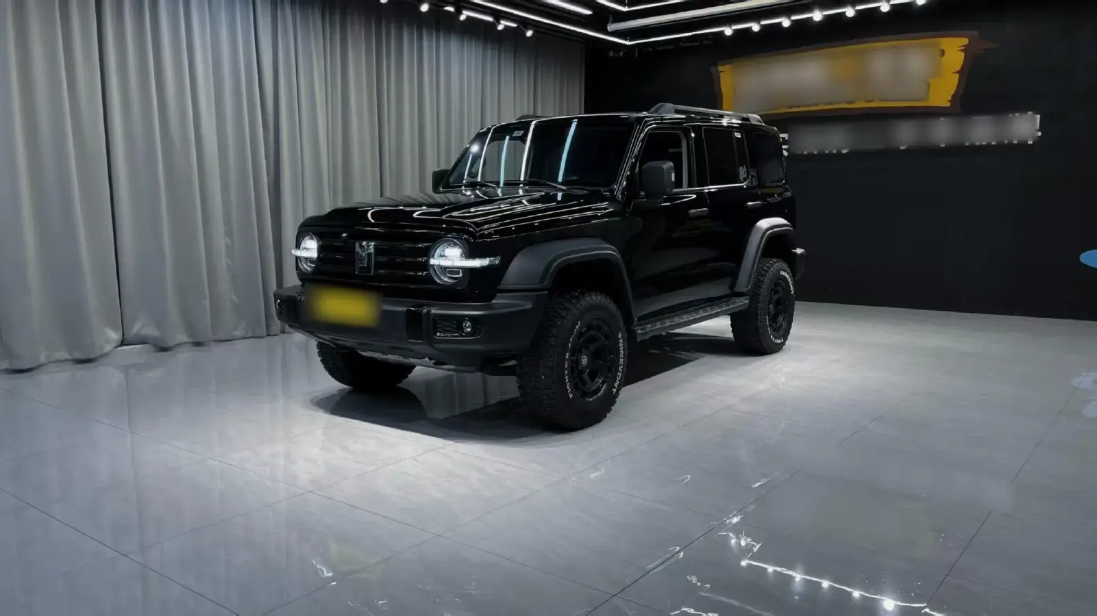 2023 Tank 300 2.0T 227HP L4 8AT