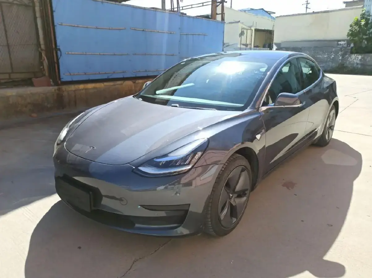 2019 Tesla Model 3 BEV 52KWH
