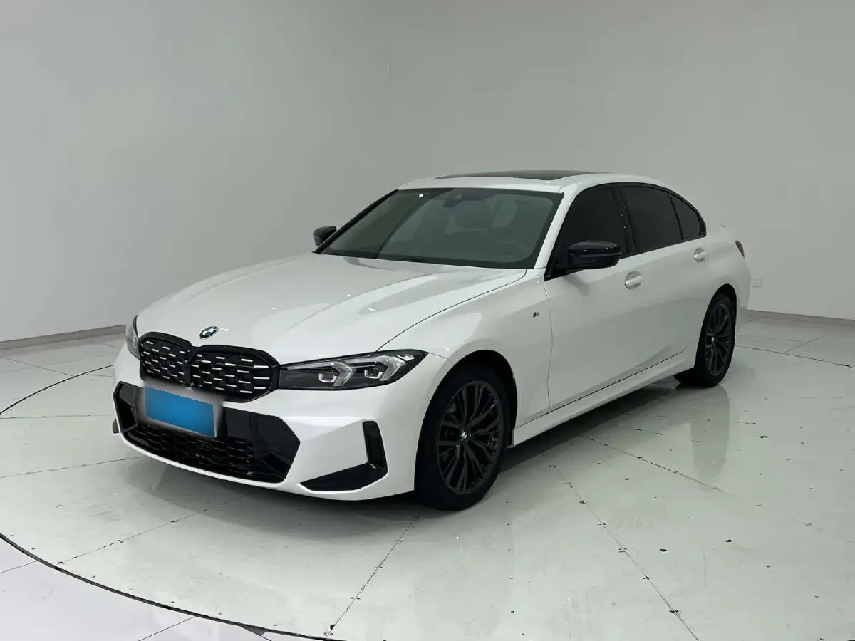 2024 BMW 3 Series 2.0T 184HP L4 8AT