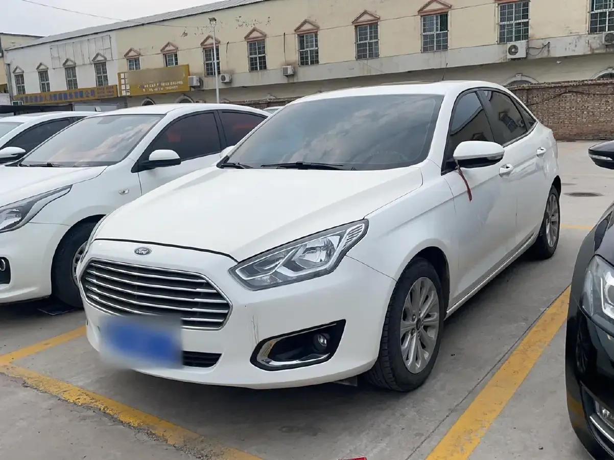 2015 Ford Escort 1.5L 113HP L4 6AT