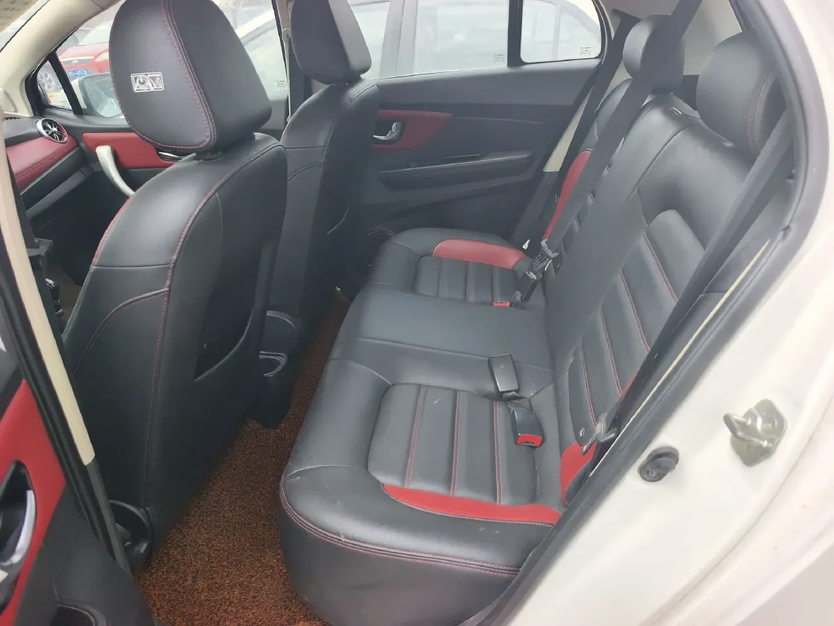 2015 Haval H1 1.5L 106HP L4 5MT,autocango,china used car exporter,china ev exporter,chinese used car exporter,chinese used ev exporter