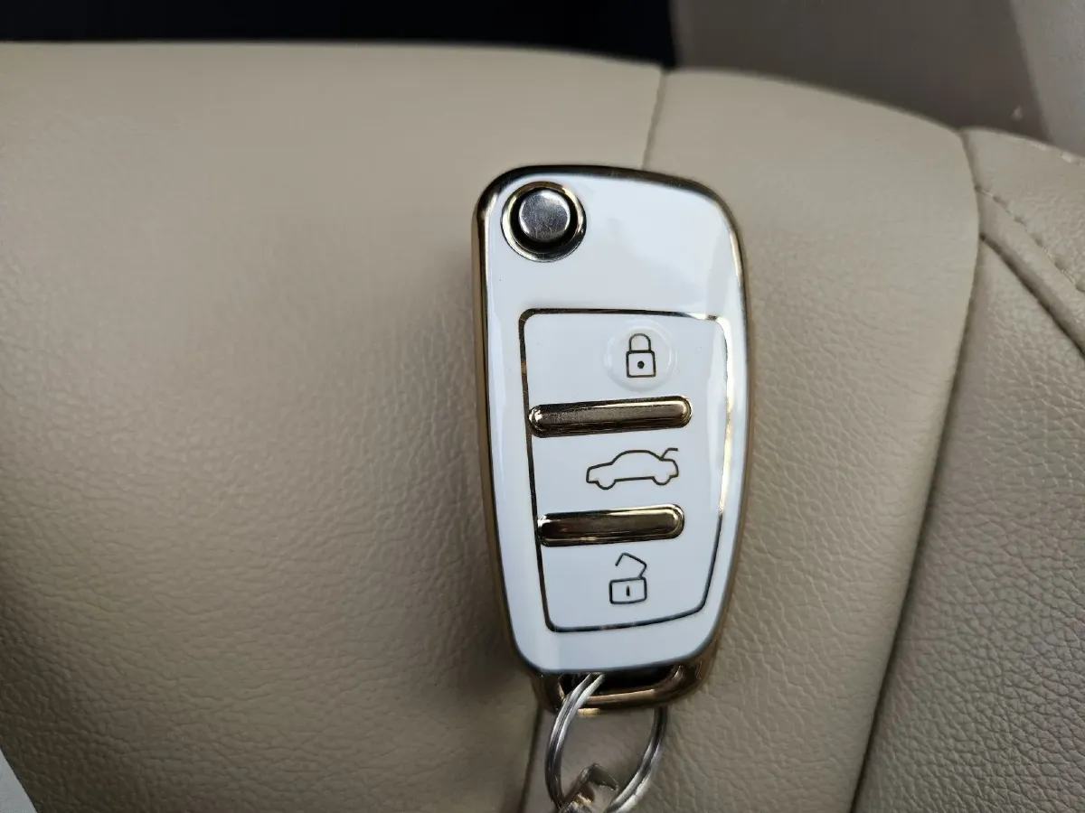 2015 Chery E3 1.5L 109HP L4 5MT,autocango,china used car exporter,china ev exporter,chinese used car exporter,chinese used ev exporter