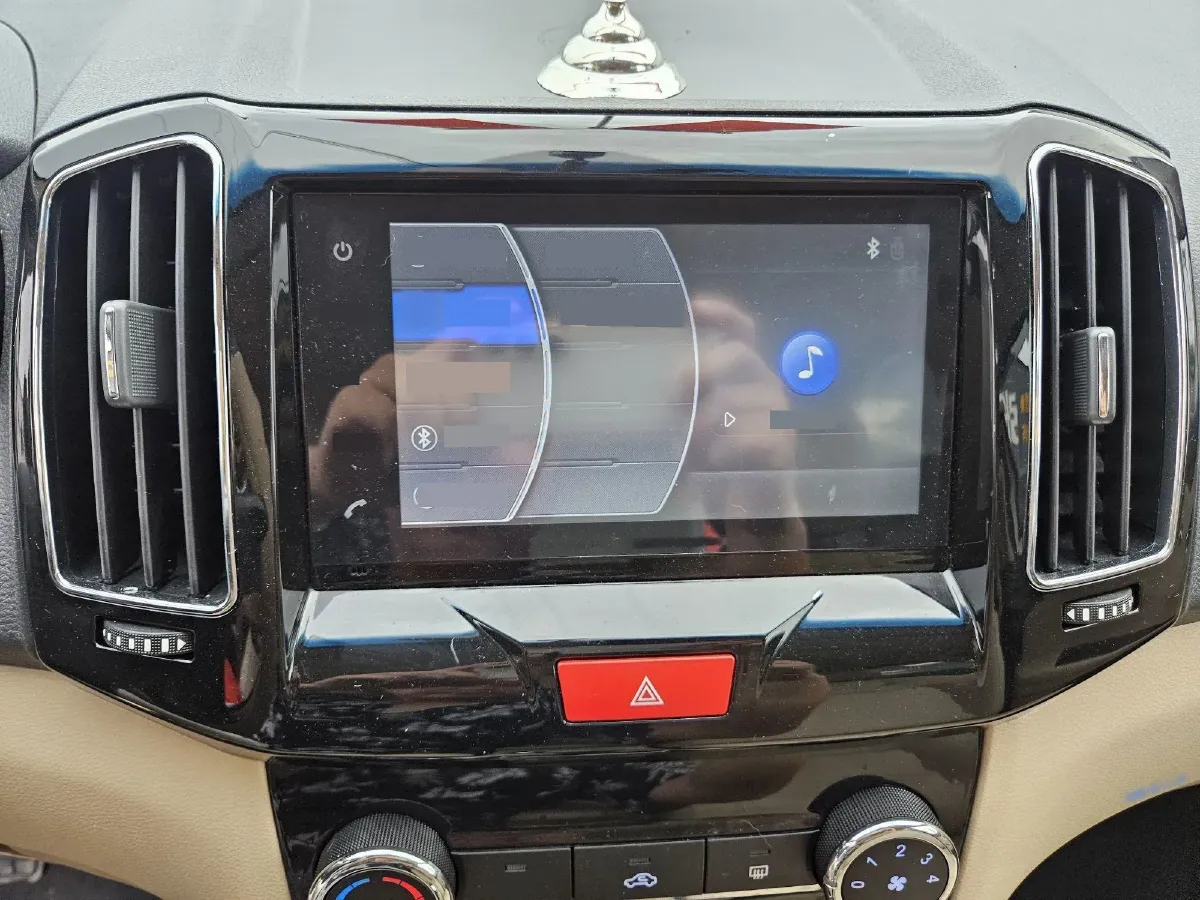 2015 Chery E3 1.5L 109HP L4 5MT,autocango,china used car exporter,china ev exporter,chinese used car exporter,chinese used ev exporter