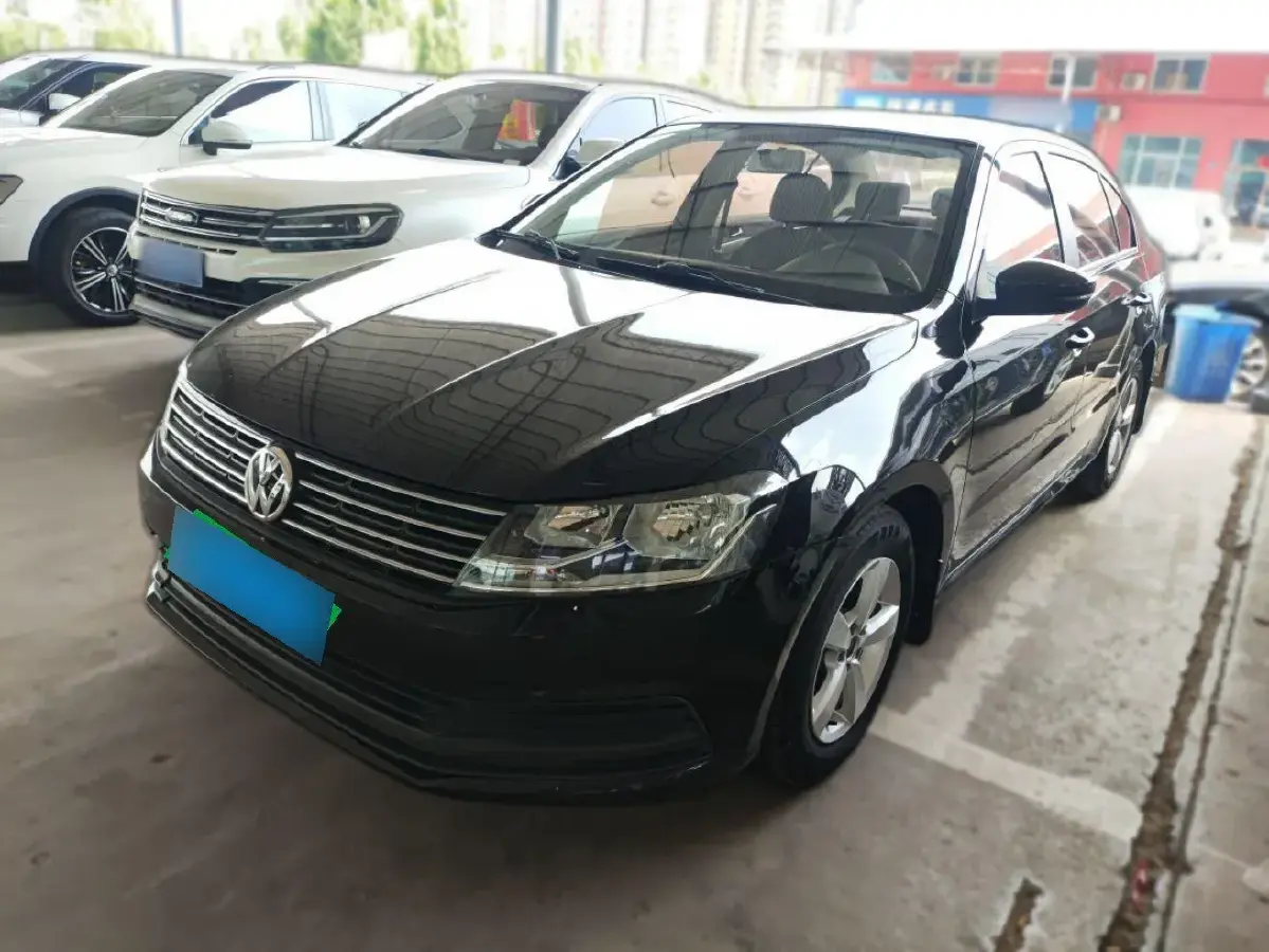 2015 Volkswagen Lavida 1.6L 110HP L4 6AT